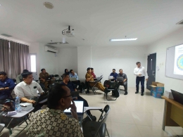 Suasana Kelas Dalam Penjelasan Koding KA dok Pribadi Jody Aryono