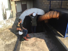 Image: Keluar kembali dari Lubang Mbah Soero (by Merza Gamal)